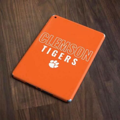 Skinit Skinit Tablet Skin متوافق مع iPad 9.7in (2017) - تصميم شعار College College College College Clemson Tigers in Saudi Arabia