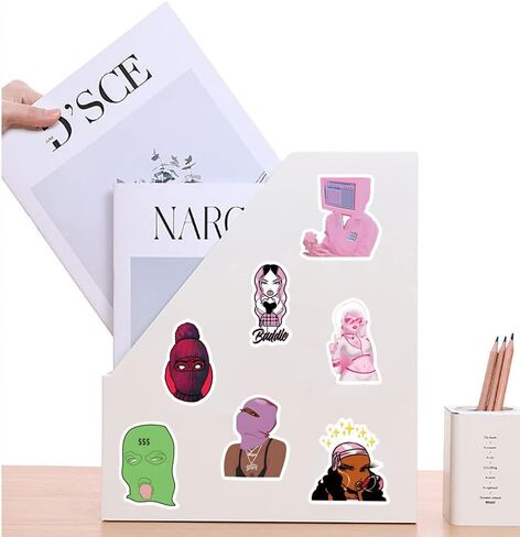 64 قطعة من ملصقات الكتابة على الجدران المقاومة للماء من الفينيل الوردي من Baddie للبالغين والمراهقين لمستلزمات حفلات أعياد الميلاد والهالوين لتزيين خوذة زجاجات المياه للكمبيوتر المحمول in Kuwait