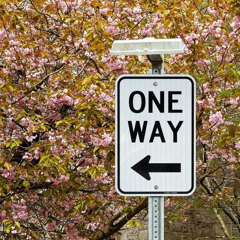 GicnKeuz One Way Sign with Left Arrow, 18x12 Inches Rust Free Engineer Grade Reflective Aluminum,Fade Resistant,Two pre-drilled holes, Outdoor Use(1 Pack) in Saudi Arabia