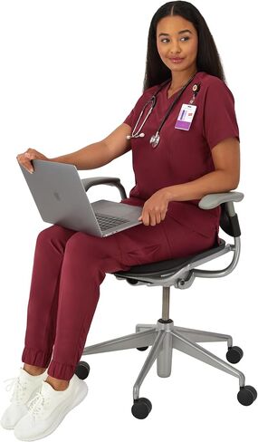 Hanes Women Healthcare Top مع V-Deckline ، قمصان فرك تمتد الرطوبة in Saudi Arabia