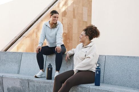 Takeya Sport 22 أوقية زجاجة ماء من الفولاذ المقاوم للصدأ ثلاثية الفولاذ ، غطاء القش-مقاوم للتسرب ، مقاوم للعروع ، خالية من BPA ، يحافظ in Kuwait