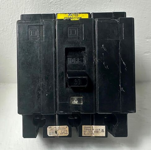 EHB34030 مربع D 30 أمبير ، 3 عمود ، 480/277VAC نوع EHB4 قاطع الدائرة 30A 3P in Kuwait