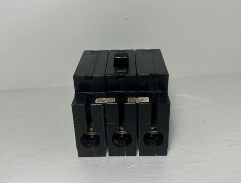 EHB34030 مربع D 30 أمبير ، 3 عمود ، 480/277VAC نوع EHB4 قاطع الدائرة 30A 3P in Kuwait