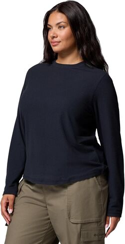 Columbia Women's Brea Falls Grid Crew Long Sleeve in Saudi Arabia
