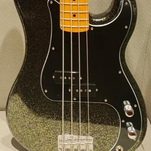 Bass Pickguard Bass 4 Strings Guitar Scratch Plate 13 Holes for PB Bass Without Truss Rod Hole Style,Black 3Ply in Saudi Arabia