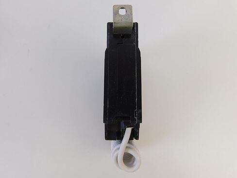GE THQB1130GFT N 30A 120V 1P NEW in Saudi Arabia