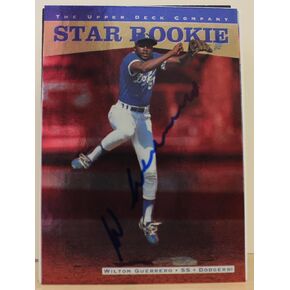 Autographed - MLB Autographed Baseball Cards in Saudi Arabia