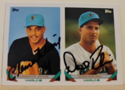 Autographed - MLB Autographed Baseball Cards in Saudi Arabia