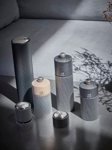 Peugeot Line Carbon Pepper Mill 12 سم - 4.75 ″ in Kuwait