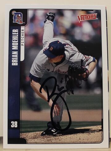 Autographed - MLB Autographed Baseball Cards in Saudi Arabia