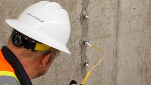 Simpson Strong-Tie CPFH09KT Crack-Pac Flex-H2O 9 OZ. طقم حقن البولي يوريثان الكراك (2 خراطيش) in Saudi Arabia