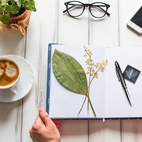 قلم هدايا مسيحي كل شيء ممكن مع كتاب منقوش وإضاءة LED - مارك 9:23 - أقلام آية الكتاب المقدس الفاخرة مع قلم - أقلام الكتاب المقدس الملهمة - أقلام مسيحية للنساء والرجال in Kuwait