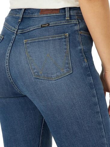 بنطلون جينز نسائي من Wrangler Kick Flare عالي الارتفاع in Kuwait