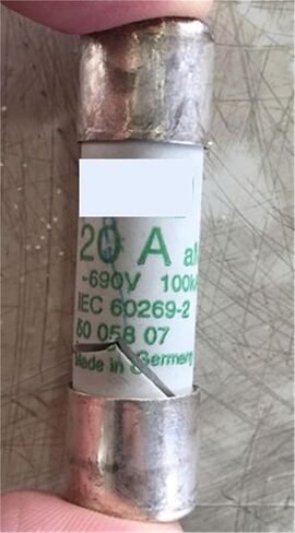 الصمامات: 16A 600V AR 5005806 / 20A 690V 5005807 / 50A 400V 5005908 / 2A 4A 6A 8A 10A 12A 25A 32A 40A 5005906 AR 14 * 51 (32A ، 5005806) in Saudi Arabia