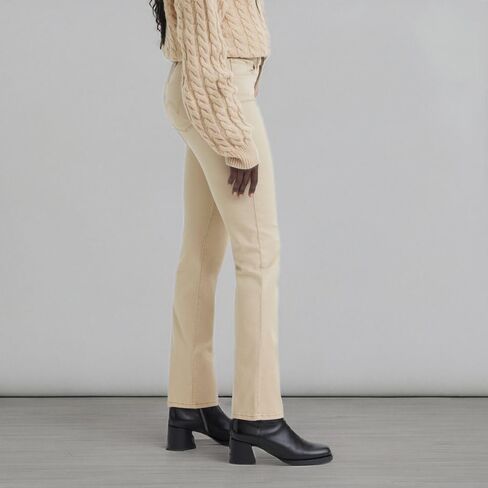 Levi's® 414 Classic Straight Lapis Topic 24W M in Saudi Arabia