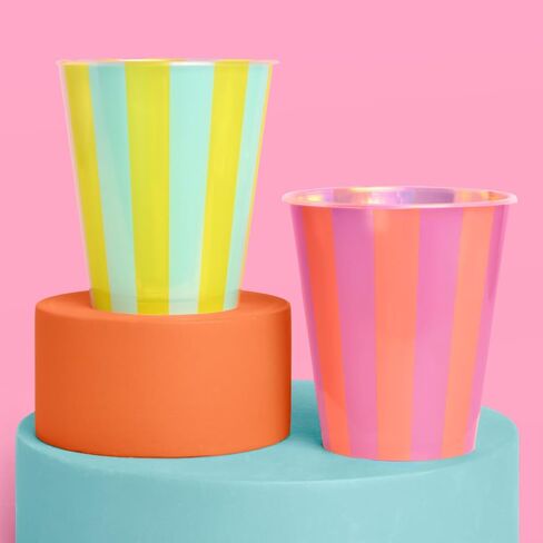 Xo ، Fetti Pink + Green Pool Party Coups | 16 PCS 12 أوقية | شرب الصيف ، زينة ملونة ، مشروبات حفلات العازبة ، لوازم أعياد الميلاد in Saudi Arabia