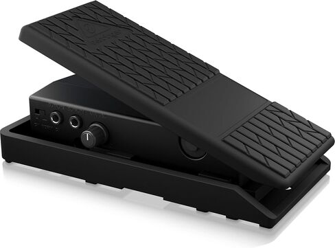 Behringer FCV100 Guitar Pedal in Saudi Arabia