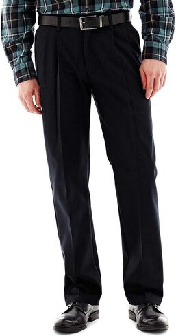 Lee Men's No Iron Relaxed Fit Pleated Pant in Saudi Arabia