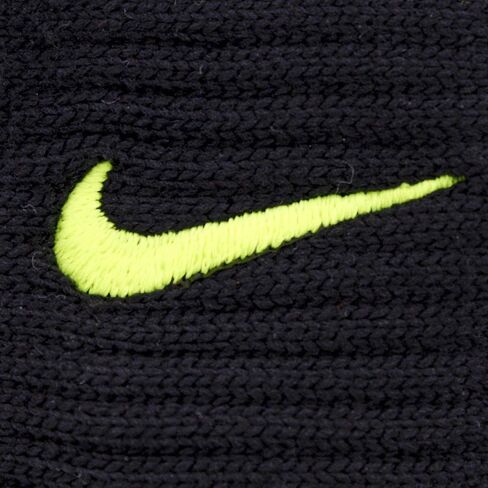 Nike Dri-Fit Reveal Wristbands in Saudi Arabia