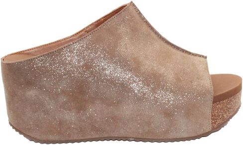 VOLATILE Women's Carrier Wedge Sandal in Kuwait
