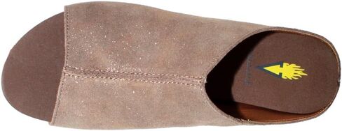 VOLATILE Women's Carrier Wedge Sandal in Kuwait