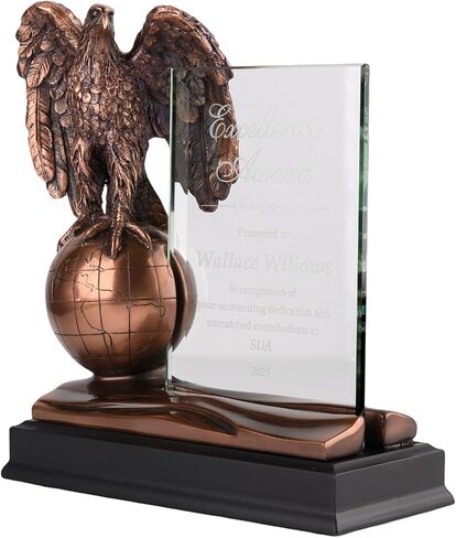جائزة Eagle Trophy مع لوحة زجاجية 4x6 - كأس الاعتراف الوطني المحفور المخصص على القاعدة - رمز القوة والشرف والقيادة والإنجاز in Kuwait