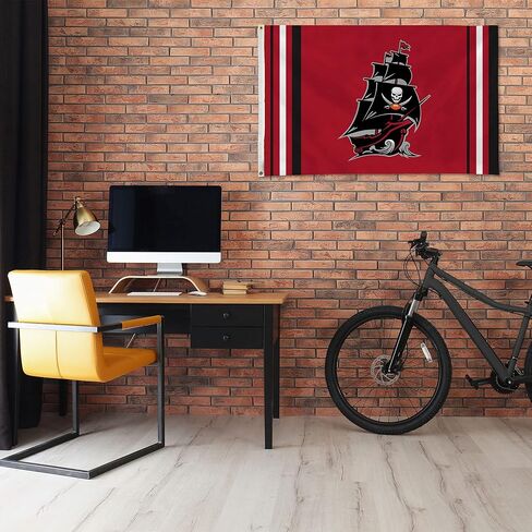 Rico Industries NFL Tampa Bay Buccaneers Throwback 3 'x 5' flag 3 'x 5' banner flag side -side - indoor أو ourdoor - décor in Kuwait