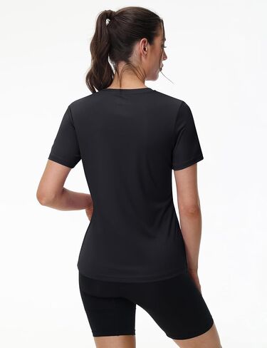 Magcomsen 2 Pack Women's Short Sleeve Thirts Upf 50+ تمرين يركض سريعًا واقيًا رياضيًا رياضيًا على قمة السباحة in Kuwait