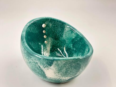 Ceramic Herb Stripper Bowl with Multi-Size Holes, Handmade Kitchen Tool, White (White) in Saudi Arabia