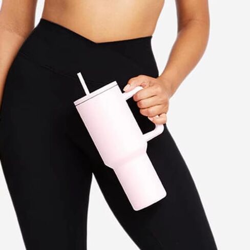 40 أوقية زجاجة ماء معزولة من الفولاذ المقاوم للصدأ مع مقبض وقش-بهلوان كبير للمشروبات الباردة-ترسوم خالية من BPA للسفر ، والمكتب (الوردي) in Kuwait