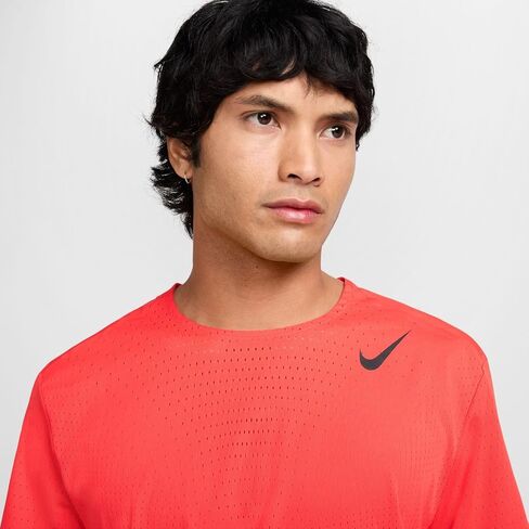 سويفت Aero Nike Top in Saudi Arabia