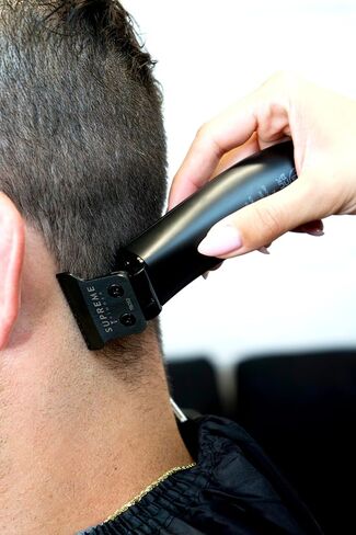 مجموعة أدوات الحلاقة من SUPREME TRIMMER - ماكينة تشذيب الشعر وماكينة حلاقة اللحية الاحترافية للرجال - ST5220 وSTF602 (حزمة سوداء) in Saudi Arabia