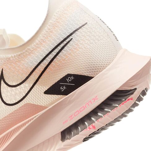 حذاء الجري Zoomx Streakfly PRM للياقة البدنية من Nike للرجال in Kuwait