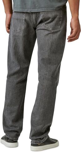 بنطلون جينز رجالي من Lucky Brand موديل 363 Vintage Straight Coolmax قابل للتمدد in Saudi Arabia