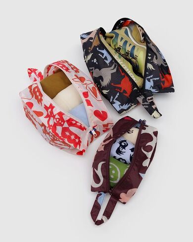 BAGGU 3D Zip Set in Saudi Arabia