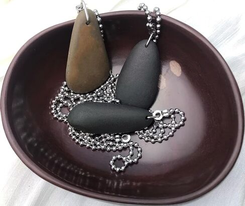 Handmade Decorative Bowl - Natural River Stone Pebble Artisan Crafted Serving Dish | 4-6 Inch Unique Decorative Tray for Home Centerpiece, Jewelry Holder (black) in Saudi Arabia
