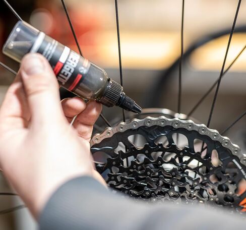 SILCA Synergetic Wet Bike Chain Lube | Bike Lube Designed to Protect Drivetrain Components | Long-Lasting Bike Chain Oil for Clean, Smooth, and Silent Drivetrains | Waterproof Bicycle Chain Lube (2oz) in Saudi Arabia
