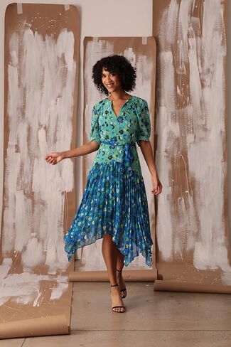 Maggy London Women's Pleated Skirt Hankey Hem Dress, Mint Green/Green in Saudi Arabia