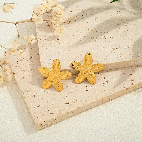 أقراط زهرة ذهبية للنساء - أقراط مسمار الفولاذ المقاوم للصدأ - هدية أنيقة عصرية لزوجتها صديقها المناسب لعيد عيد ميلاد عيد الأم عيد الحب in Kuwait