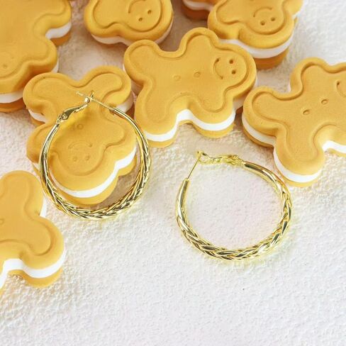 أقراط توهارت البيضاوية للنساء لا تسبب الحساسية الحد الأدنى مطلية بالذهب أقراط ملتوية لهدايا عيد الميلاد in Kuwait