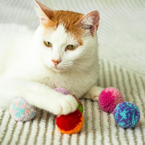 SHSHWANG Soft Pom Pom Cat Toy Balls 6 Pack, Cats Interactive Plush Toy Ball for Indoor Cats, Kitty, Kitten Chasing Toy Balls in Saudi Arabia