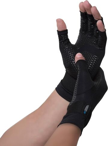 Copper Fit ICE Compression Gloves Infused with Menthol, Black, Small/Medium in Saudi Arabia