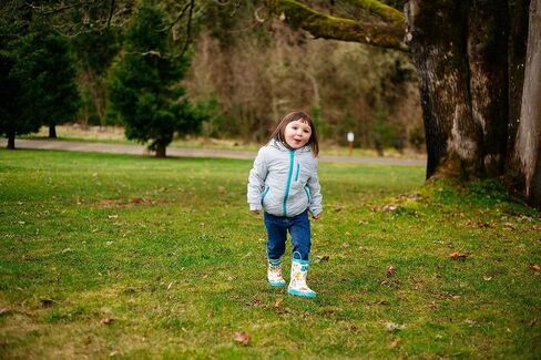 OAKI Toddler Rain Boots – Lightweight Waterproof Rubber Boots for Kids with Easy-On Handles – Durable Kids Outdoor Footwear in Kuwait