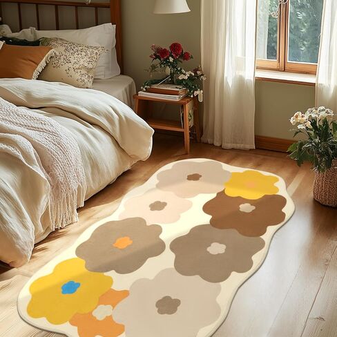 Floral Cute Rug 3x5 Irregular Scalloped Rug Beige Flower Shaped Indoor Mat Bedroom Floor Carpet Non Slip Washable Area Rug for Kids Room Playroom Living Room Entryway in Kuwait