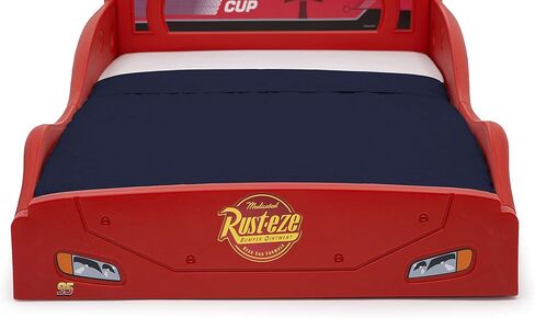 دلتا أطفال ديزني بيكسار سيارات Lightning McQueen Race Car Toddler Bed Sweet Sway in Kuwait
