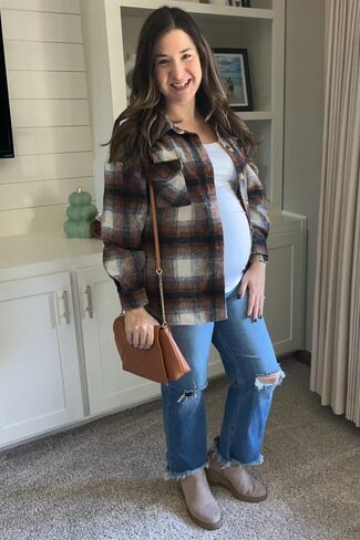 Pinkblush متوترة الساق واسعة من الجينز الأمومة in Kuwait