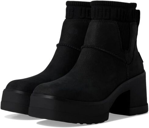 Ugg Women's Moxy Chelsea Fashion Boot in Kuwait