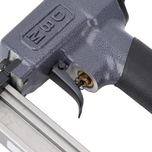 FOCKET PNEUMATIC NAVA BRAD ERGONIMIC خفيفة الوزن بندقية خفيفة الوزن 100 PCS مسمار فتحة مع رأس تقنية متقدمة للأثاث مجموعة النجارة النجارة in Kuwait