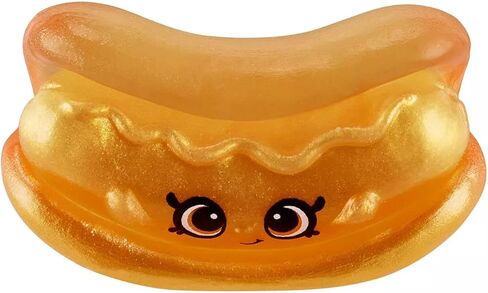 Shopkins Metallic Mystery Micro Mart, 100 Pieces (50 and 50 Mini Packs) Including 4 Special Edition in Kuwait