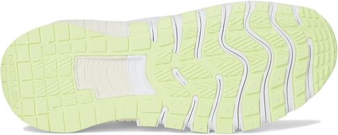 Nike Women's Free Metcon 6 Sneaker in Saudi Arabia